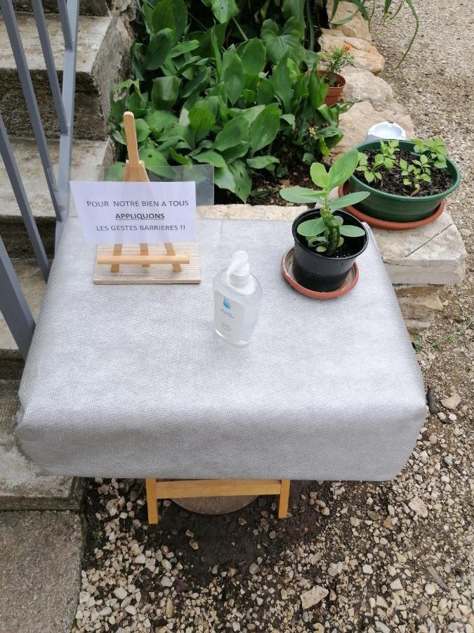Chambre D'Hotes Le Chat Botte Espédaillac Buitenkant foto